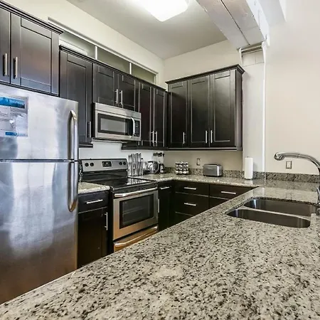 Beautiful Condos Steps From French Quarter And Bourbon St New Orleans Exterior photo